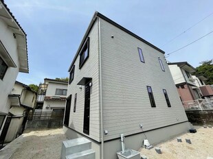 牛野谷町2丁目貸家の物件外観写真